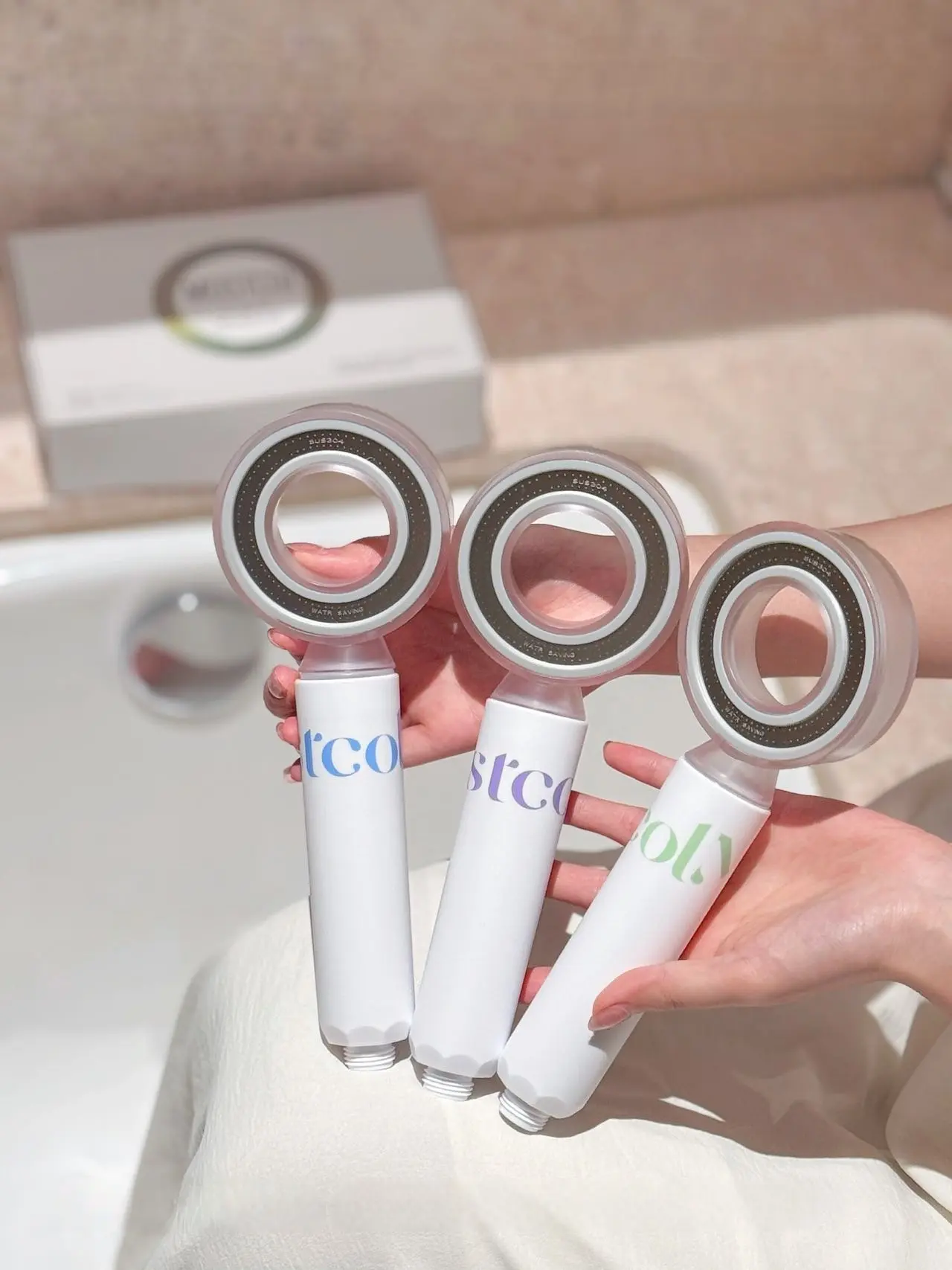 mostcol-lifestyle-multi-showerheads-bathtub-2